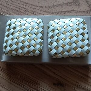 Vintage1992  clipon earrings Gold splash nib